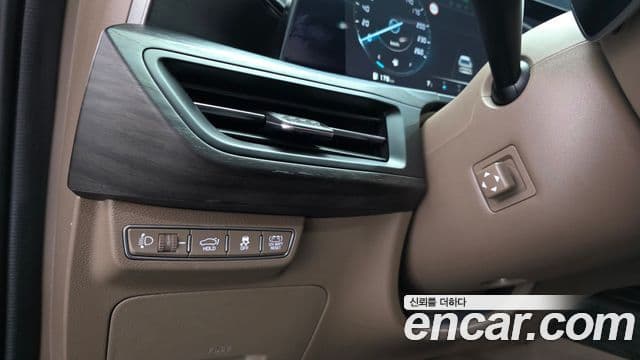 Kia K8 гибрид Signature, 2022 14