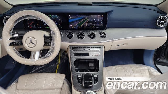 Mercedes-Benz E-класс W213 E450 4MATIC кабриолет, 2023 7