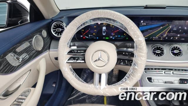 Mercedes-Benz E-класс W213 E450 4MATIC кабриолет, 2023 13