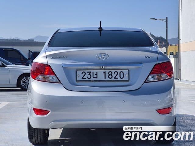 Hyundai Accent(новый кузов / новое поколение) Premium, 2014 4