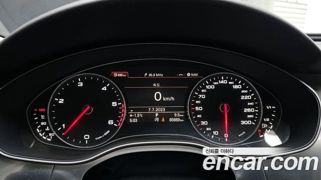 Audi New A6 C7, 2015 8