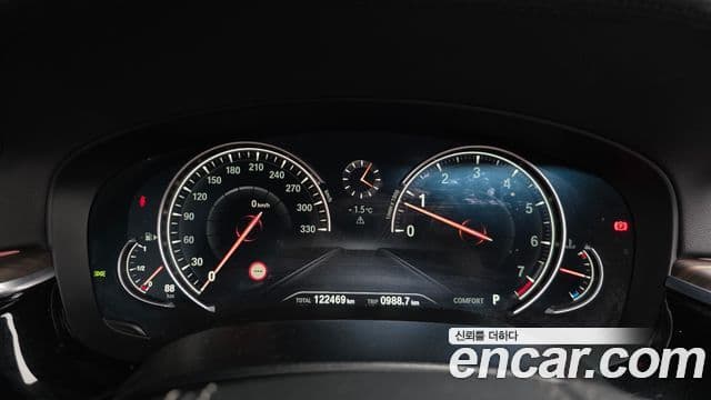 BMW 5시리즈 (G30) 530i M Sport Plus, 2017 8