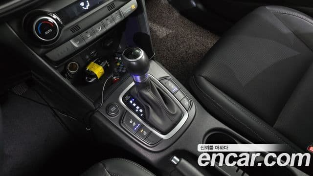 Hyundai Kona Modern Art, 2018 9