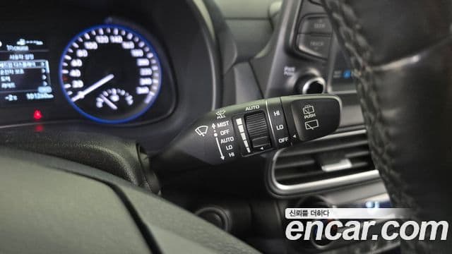 Hyundai Kona Modern Art, 2018 19