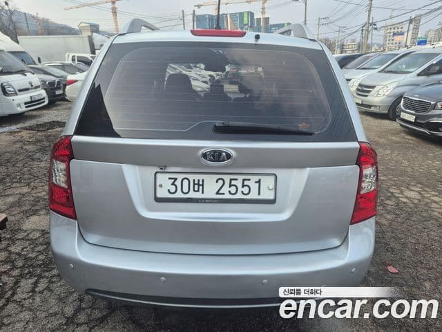 Kia 뉴카렌스 люксовая версия, 2011 3