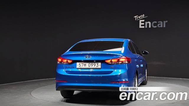 Hyundai Avante AD Style, 2017 4