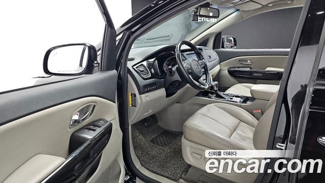 Kia The / новый New Carnival Special, 2019 11