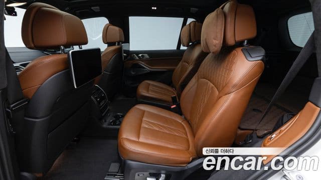 BMW X7 (G07) xDrive 40d M Sport 6인승, 2022 11