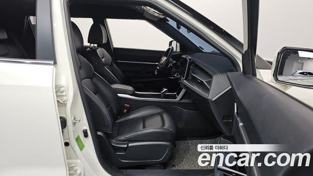 KG모빌리티(SsangYong) Torres T5, 2023 11