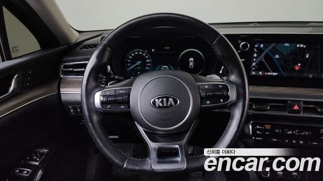 Kia K5 3세대 Signature, 2021 13
