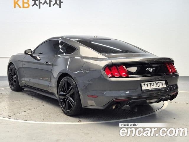 Ford Mustang купе, 2017 3