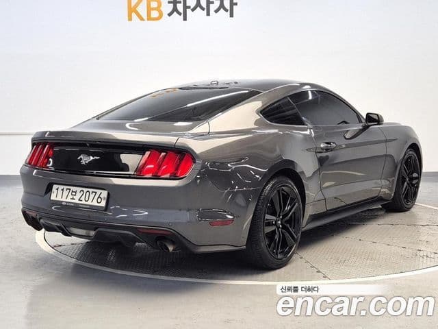 Ford Mustang купе, 2017 4