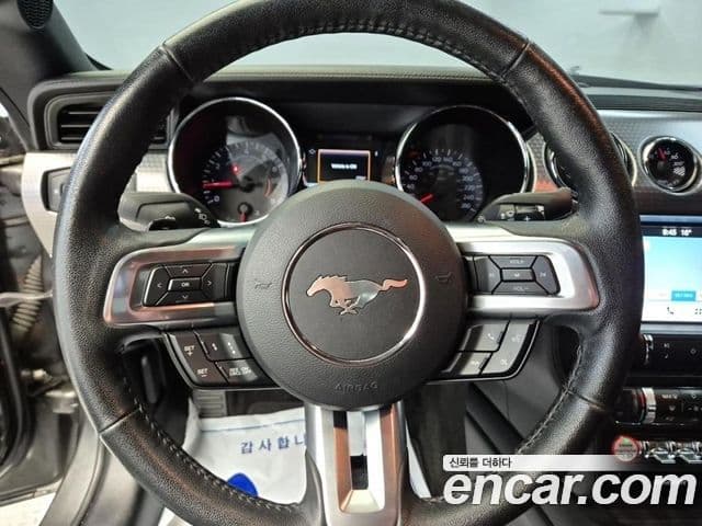 Ford Mustang купе, 2017 10