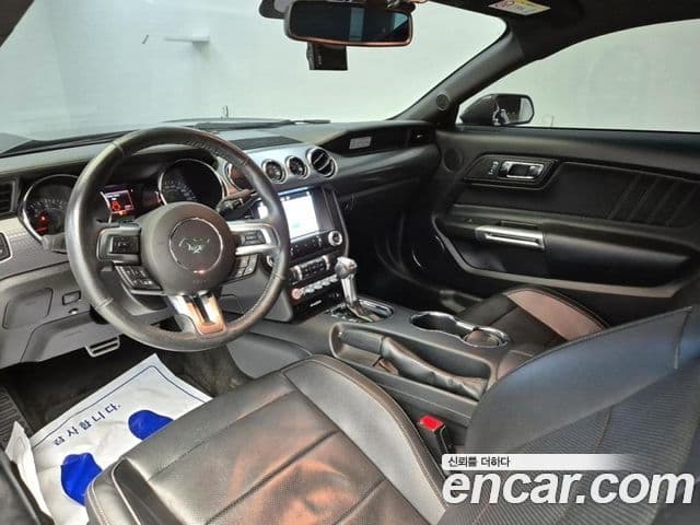 Ford Mustang купе, 2017 12