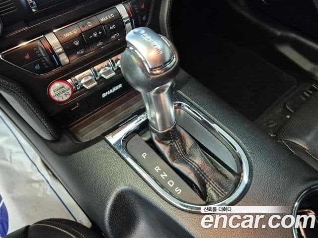 Ford Mustang купе, 2017 13