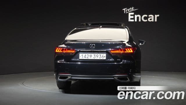 Lexus LS500 5세대 3.5 Luxury AWD, 2021 4