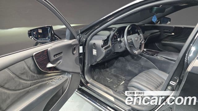 Lexus LS500 5세대 3.5 Luxury AWD, 2021 10