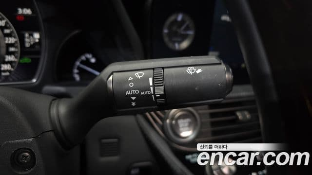 Lexus LS500 5세대 3.5 Luxury AWD, 2021 16