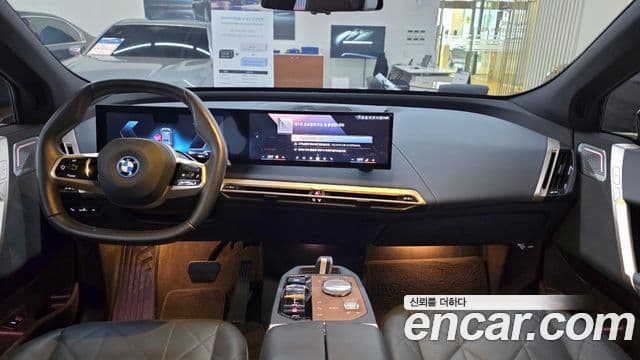 BMW iX xDrive50 Sport Plus, 2024 7