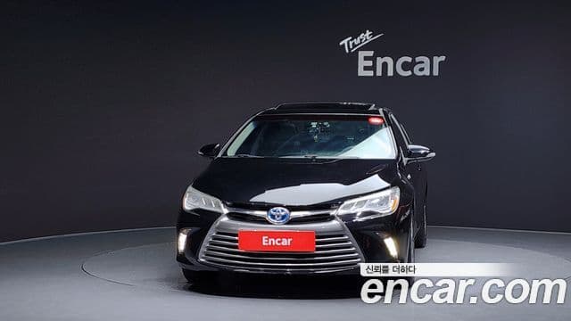 Toyota New 캠리 гибрид XLE, 2017 3