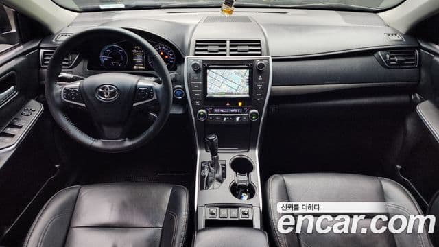 Toyota New 캠리 гибрид XLE, 2017 7