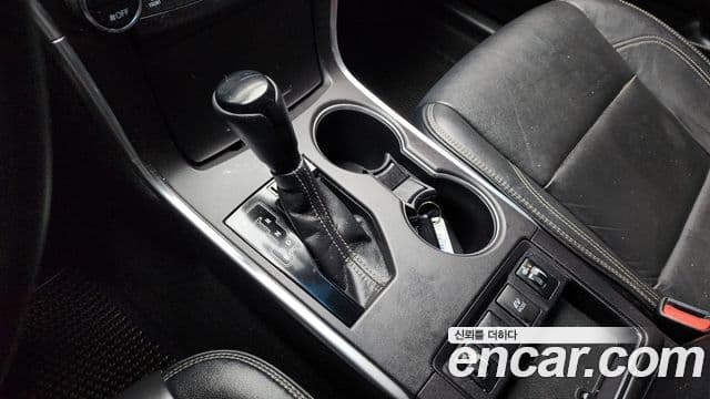 Toyota New 캠리 гибрид XLE, 2017 9