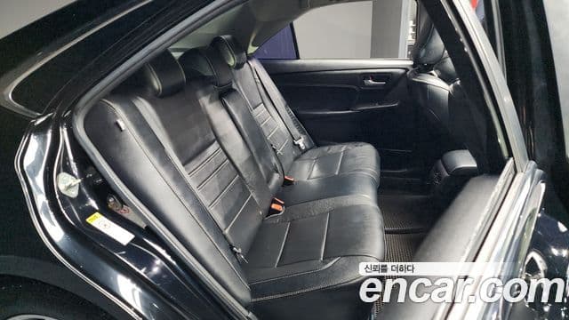 Toyota New 캠리 гибрид XLE, 2017 12