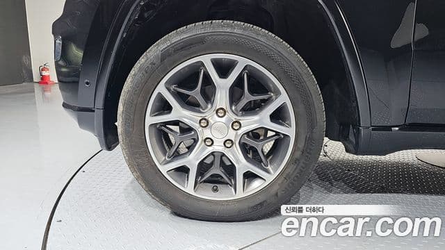 Jeep Grand Cherokee WK2, 2019 все фото