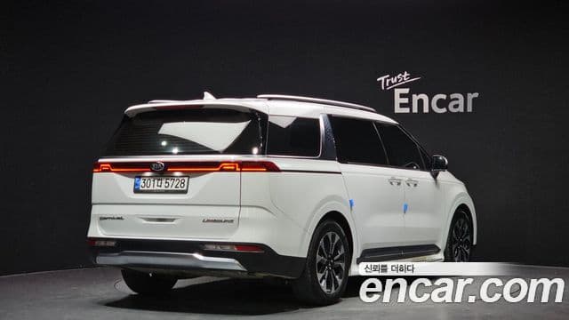 Kia Carnival 4세대 Signature, 2021 2