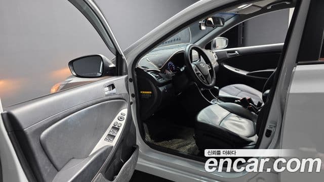 Hyundai Accent(новый кузов / новое поколение) Modern, 2019 10