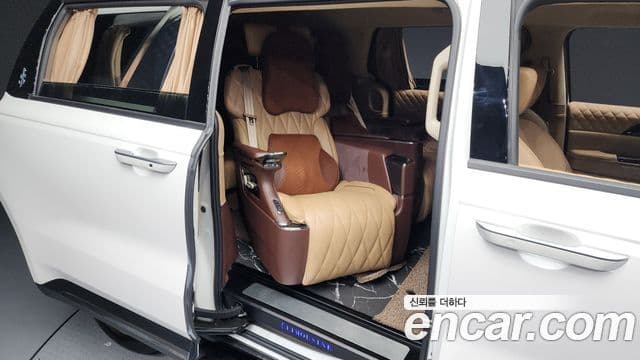 Kia Carnival 4세대 9인승 High Limousine(компания по спецнадстройкам), 2022 12