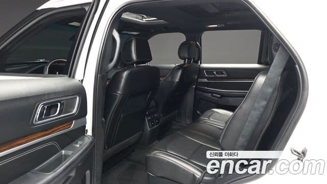 Ford Explorer 5세대, 2017 12
