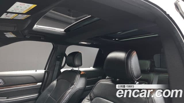 Ford Explorer 5세대, 2017 16