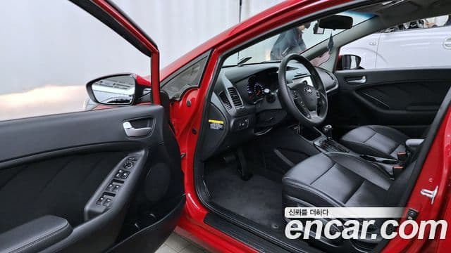 Kia K3 Deluxe, 2015 10