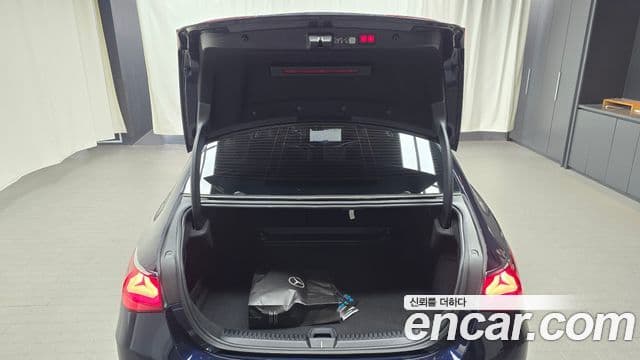 Mercedes-Benz E-класс W214 AMG Line, 2025 20