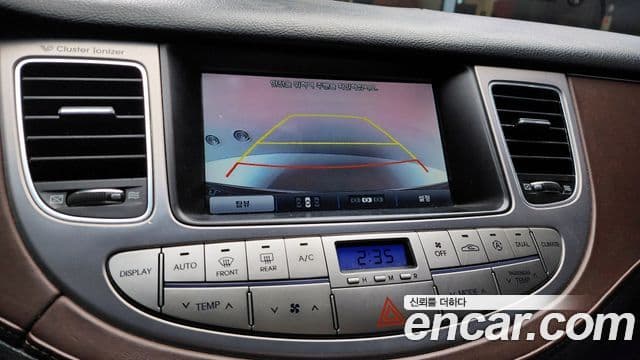 Hyundai Genesis Special, 2013 17