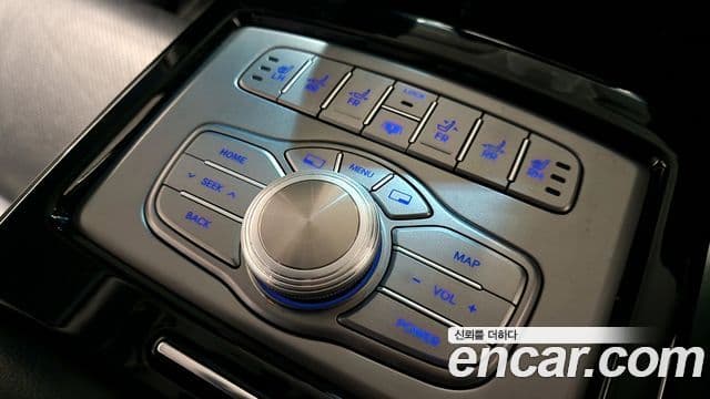 Hyundai Genesis Special, 2013 18