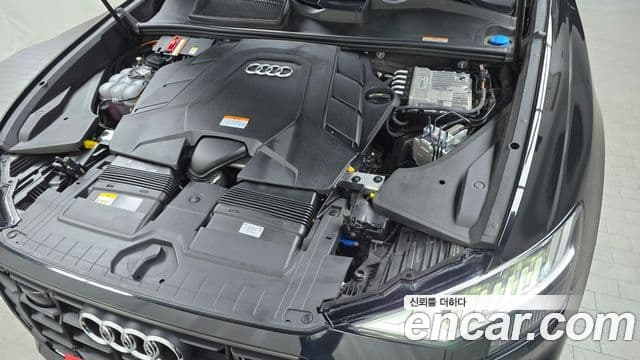 Audi Q8 (4M) Premium, 2023 6