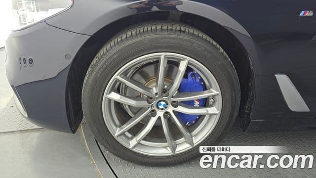 BMW 5시리즈 (G30) 520d xDrive M Sport Plus, 2018 все фото