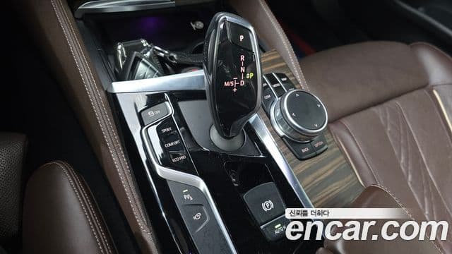 BMW 5시리즈 (G30) 520d xDrive M Sport Plus, 2018 9