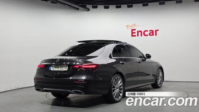 Mercedes-Benz E-класс W213 AMG Line, 2021 2