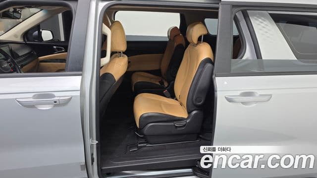 Kia Carnival 4세대 Prestige, 2022 11