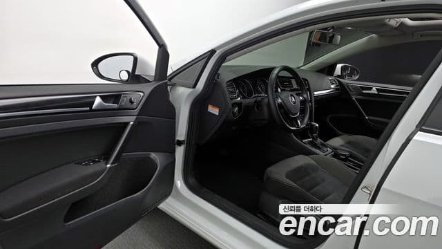 Volkswagen Гольф 7세대, 2016 11