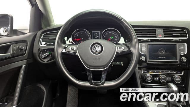 Volkswagen Гольф 7세대, 2016 13