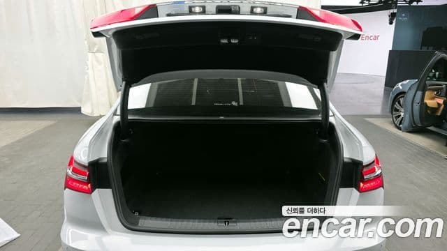 Audi A6 (C8) Premium, 2023 20