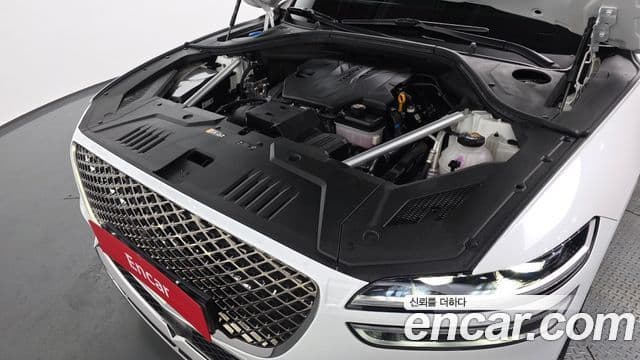 Genesis GV70, 2021 6