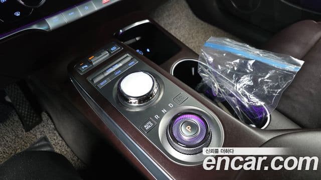 Genesis GV70, 2021 9