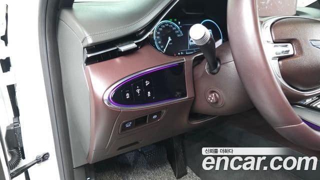 Genesis GV70, 2021 13