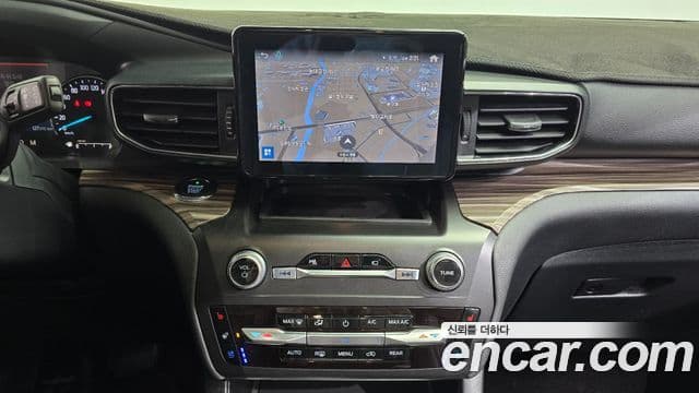 Ford Explorer 6세대 2.3 Limited 4WD, 2020 14