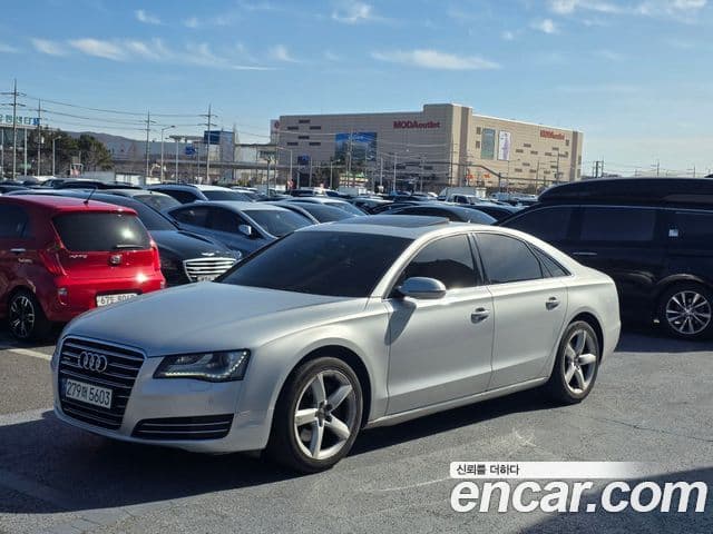 Audi New A8 D4, 2011 1